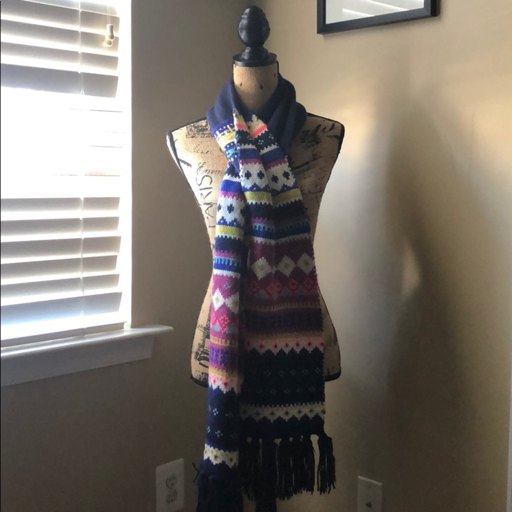 Old Navy fringed winter scarf